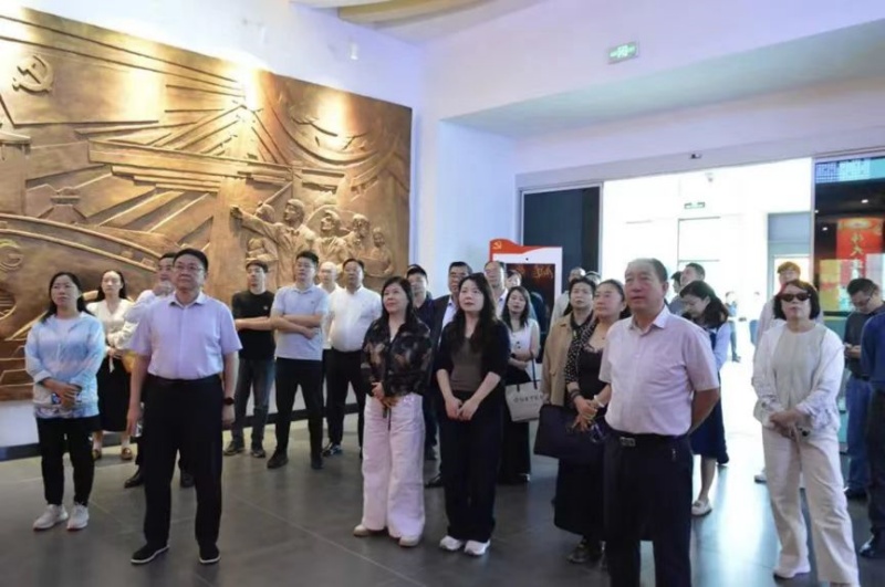 aba63269bda5f25f18997fe3900afaf_副本.jpg